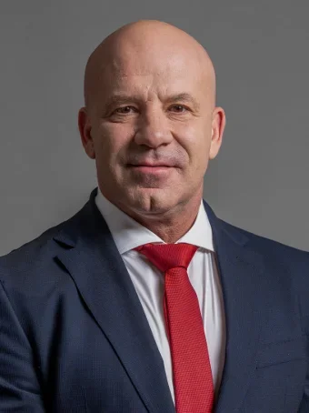 Министр Енчо Керязов наградил медалистов чемпионата Европы по пулевой стрельбе