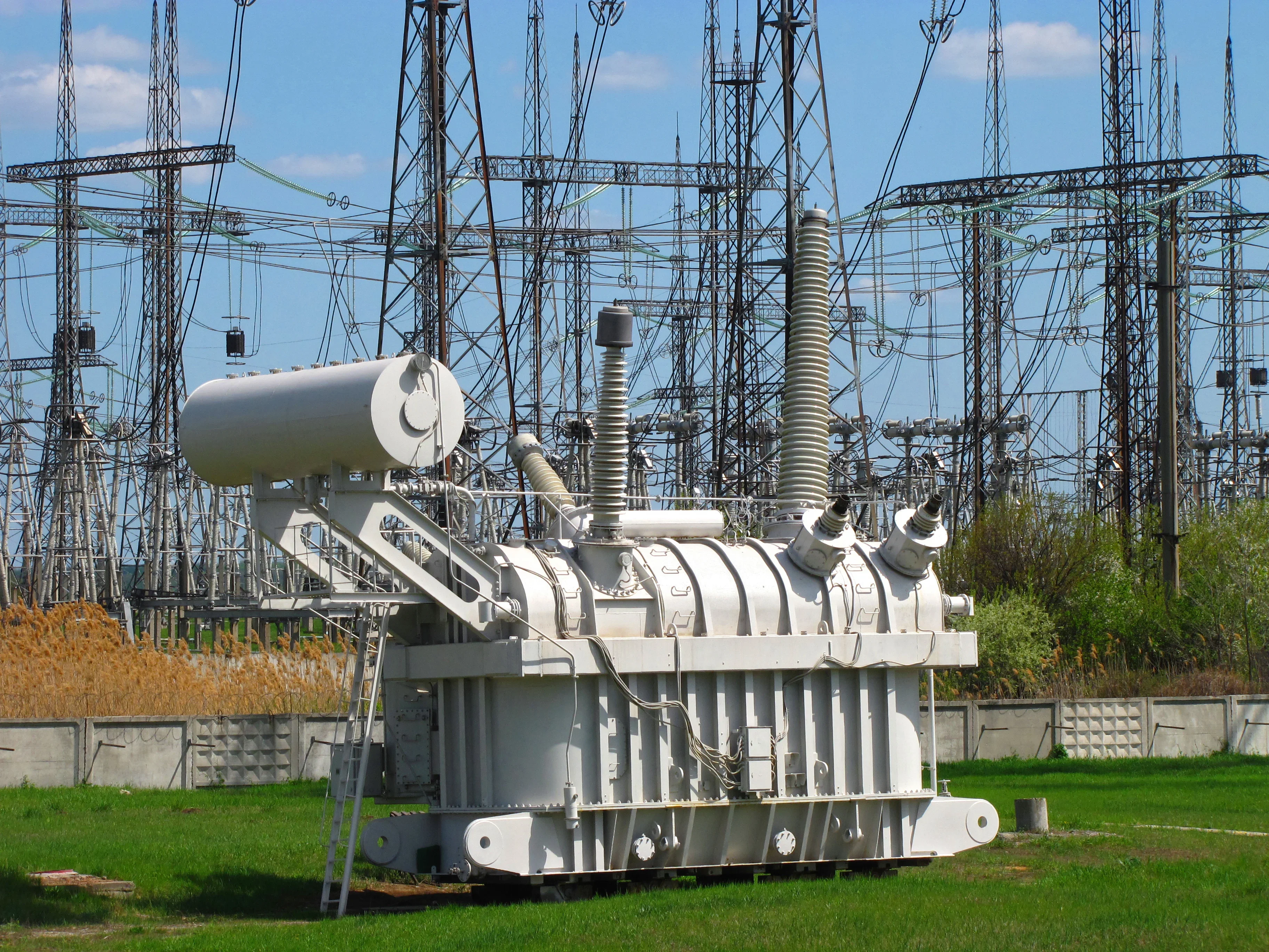 Illegal electrical substations near Varna? Objects in the Baba Alino area are being inspected