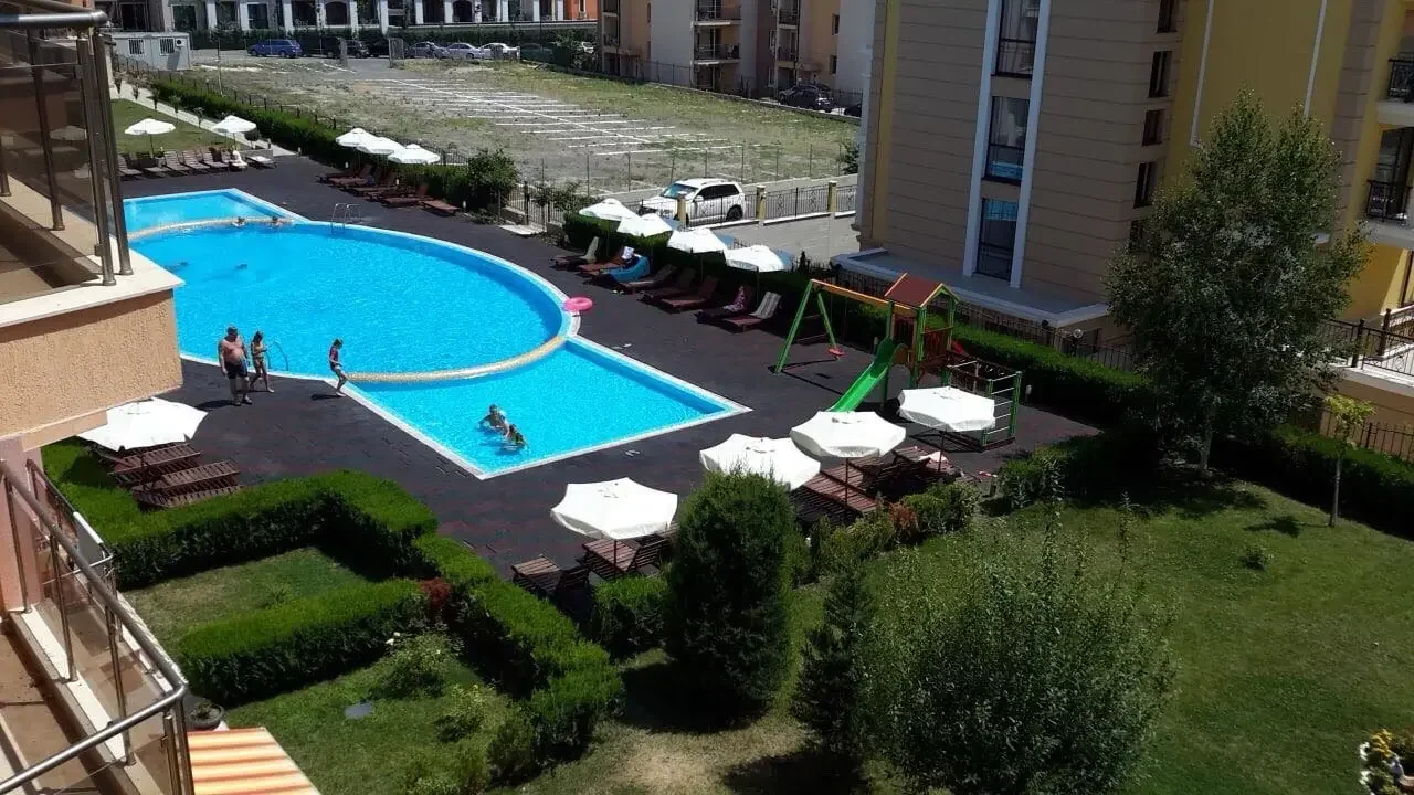 Tragedy in Aheloy: 10-year-old girl drowns in hotel pool while playing