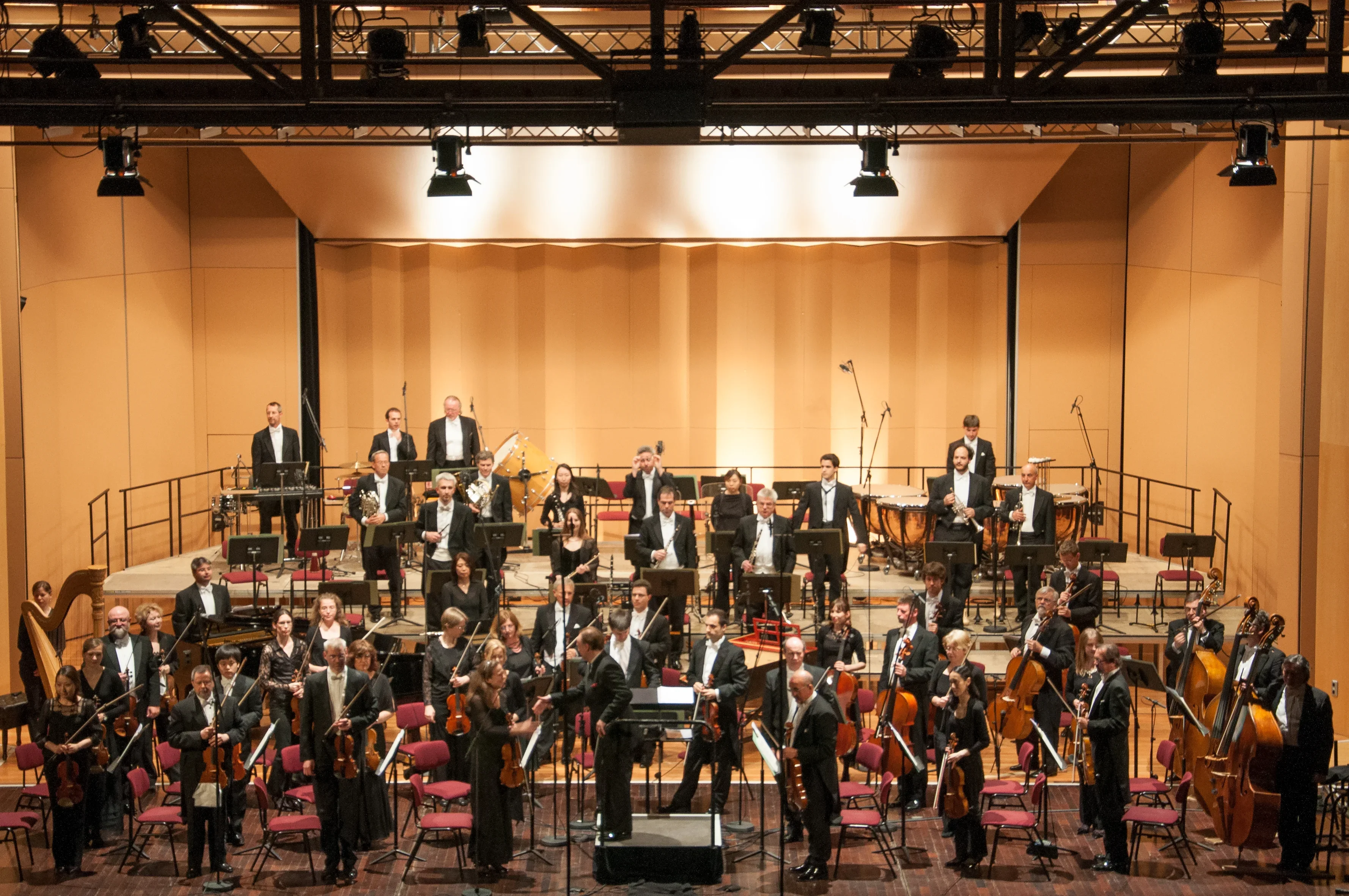 ABBA Symphonie в Бургасе: Магия ABBA под звездами Морского вокзала