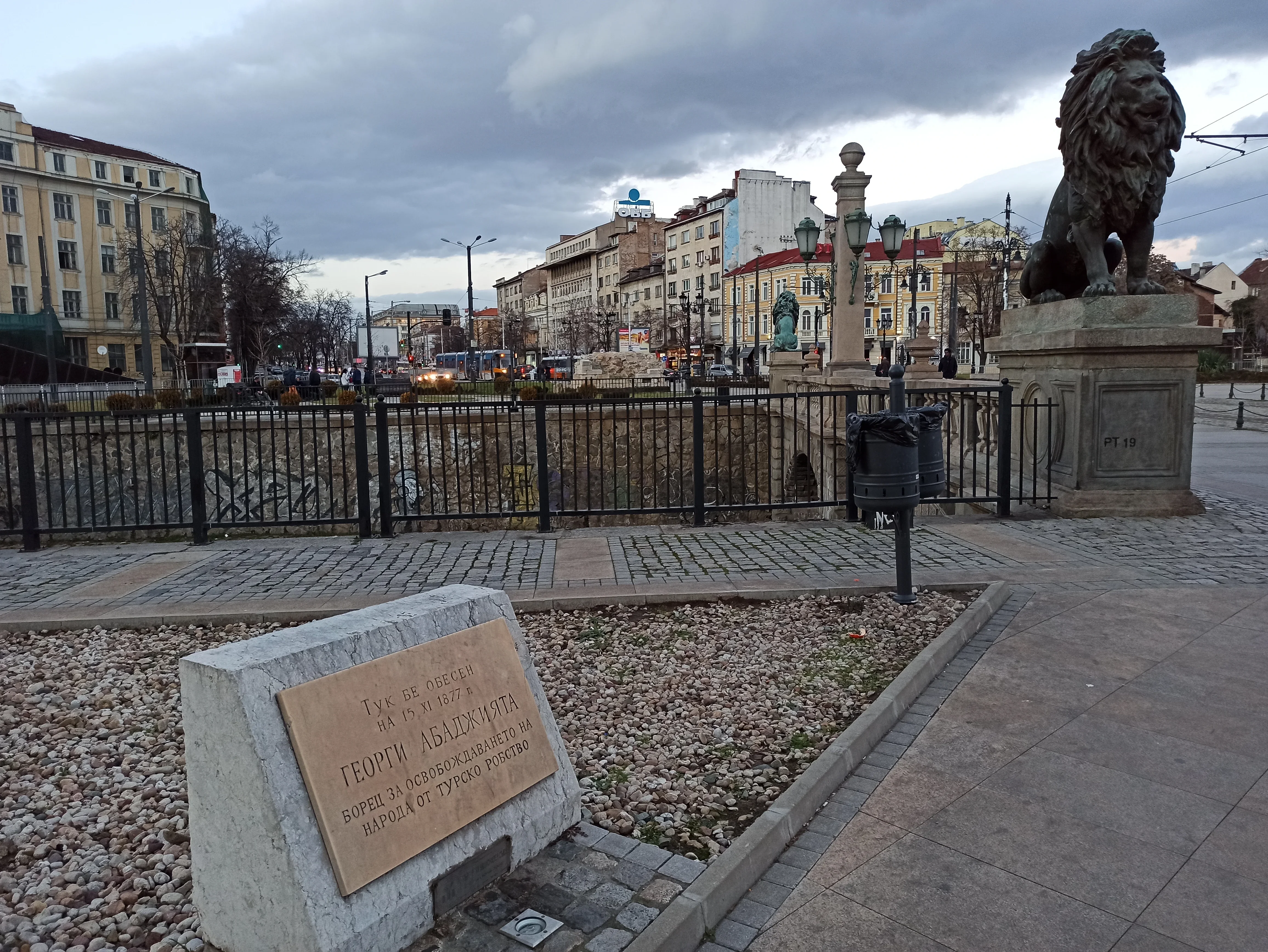 Внимание шофьори: Мият подлези на Лъвов мост и Ситняково тази нощ
